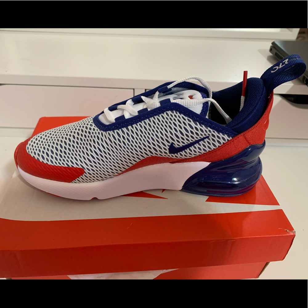 Kids sneakers
